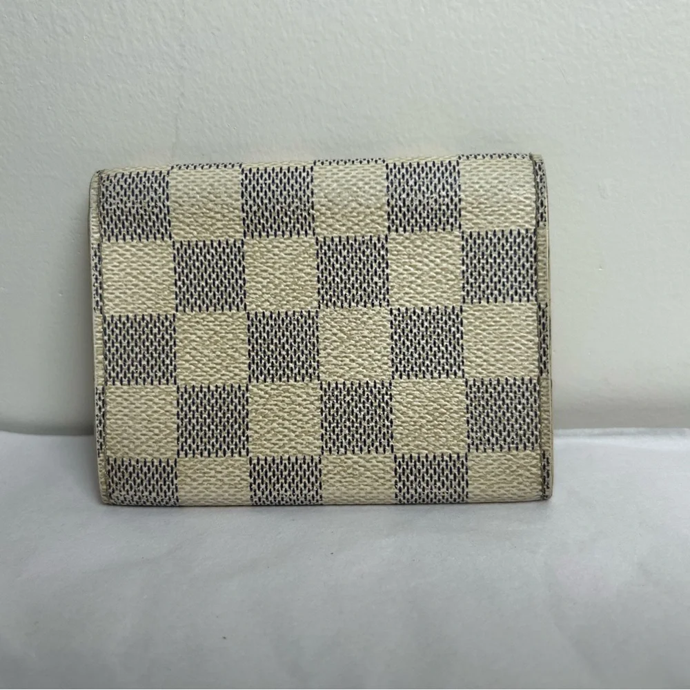 Louis Vuitton Authentic Card Holder - Picture 6 of 15